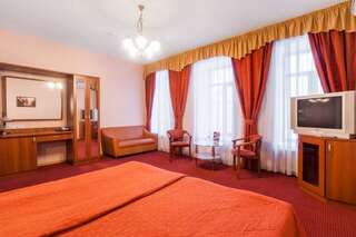 Гостиница Сити отель Комфитель Санкт-Петербург Deluxe Room – улучшенный номер -5